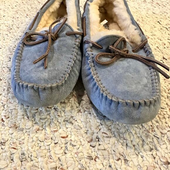 UGG Womens 8 Dakota Suede Sheep wool Moccasins Slippers Sheepskin Shoes Blue - Picture 13 of 15